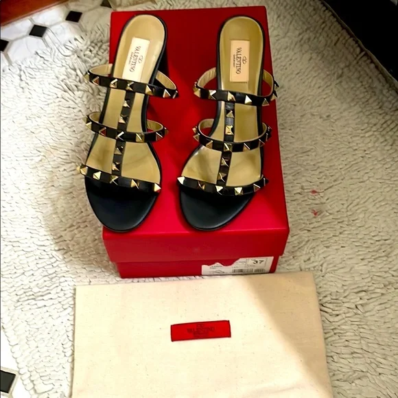 VALENTINO ROCKSTUD CAGED 60 LEATHER SANDAL - Picture 1 of 4